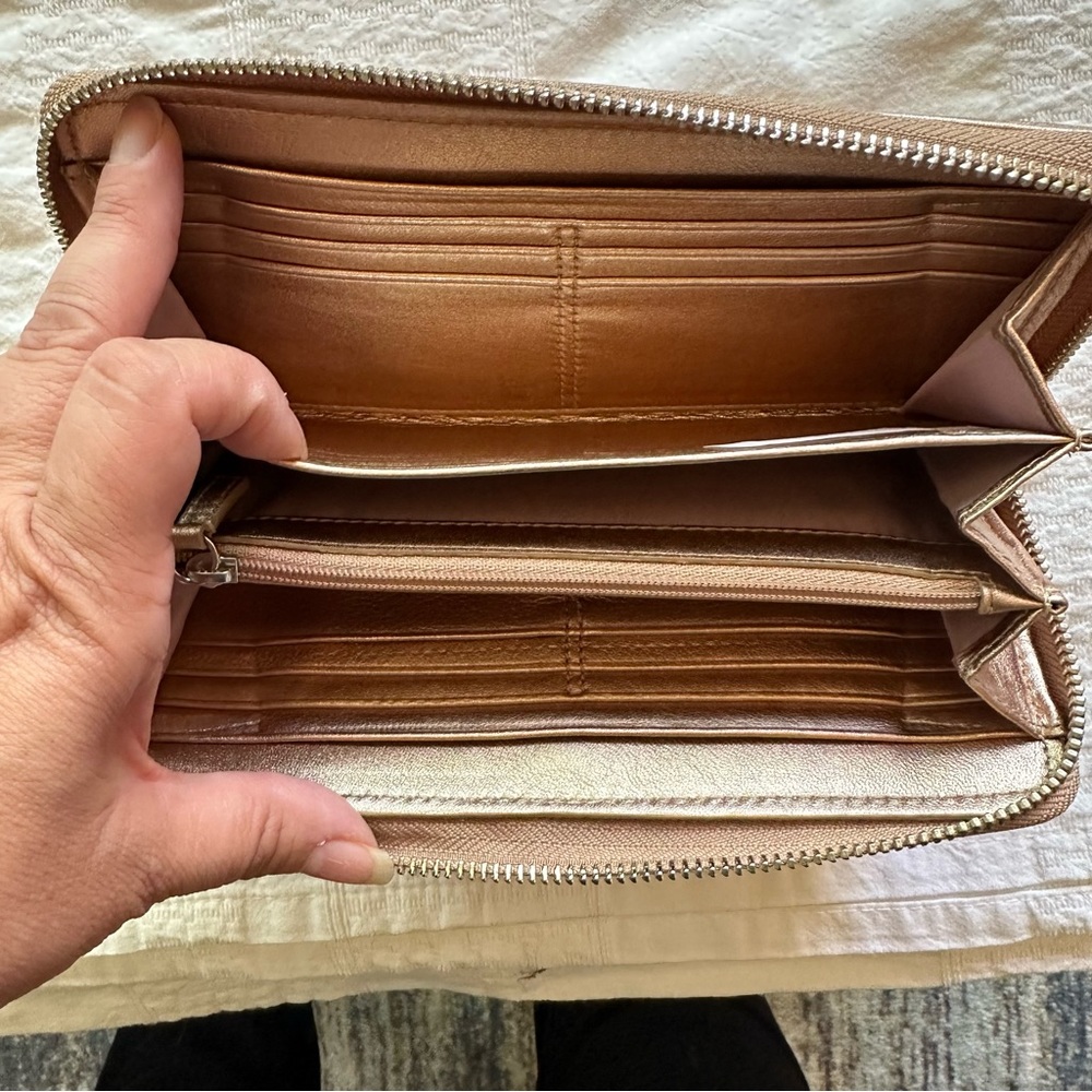 Leather Coach wallet - Picture 4 of 8